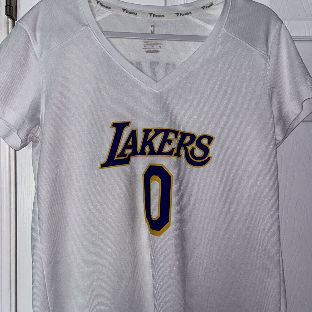 KUZMA #0 Lakers V-Neck Basketball Short Sleeve White Jersey Size Medium Preowned